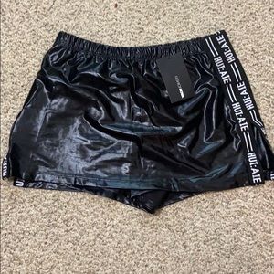 FashionNova black skort